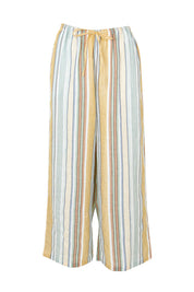 Product shot of the Cindy Pant in colour Green, from the front