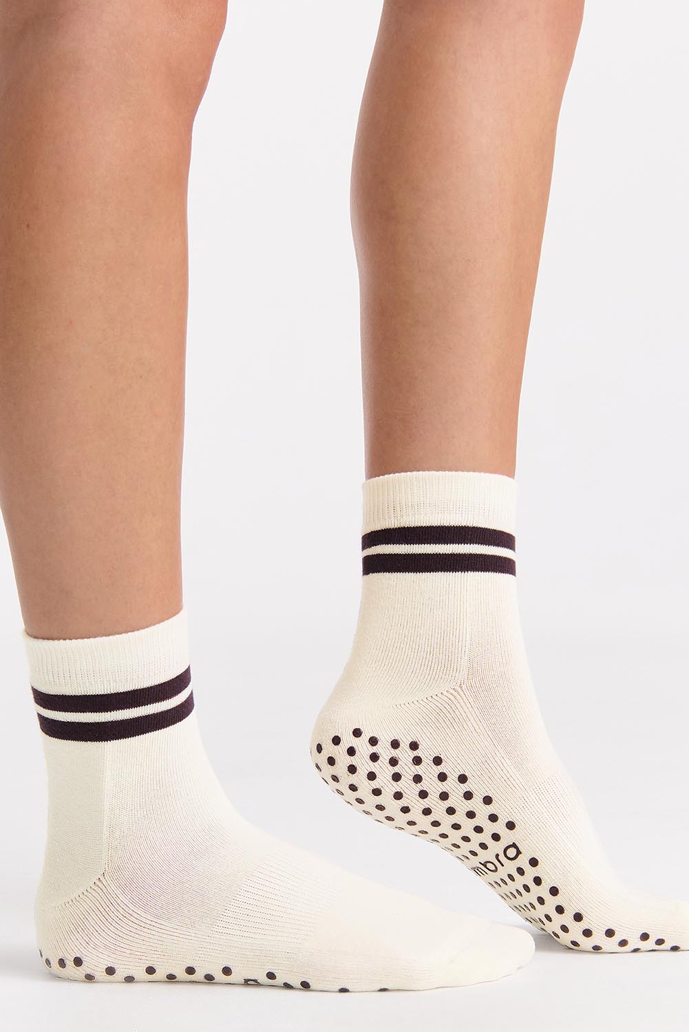 Organic Cotton Grip Sock - Buttercrea