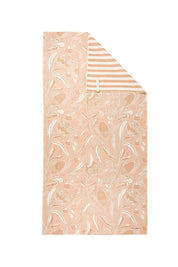 Product shot of the Sand Free Towel in colour Trailnativ, detail