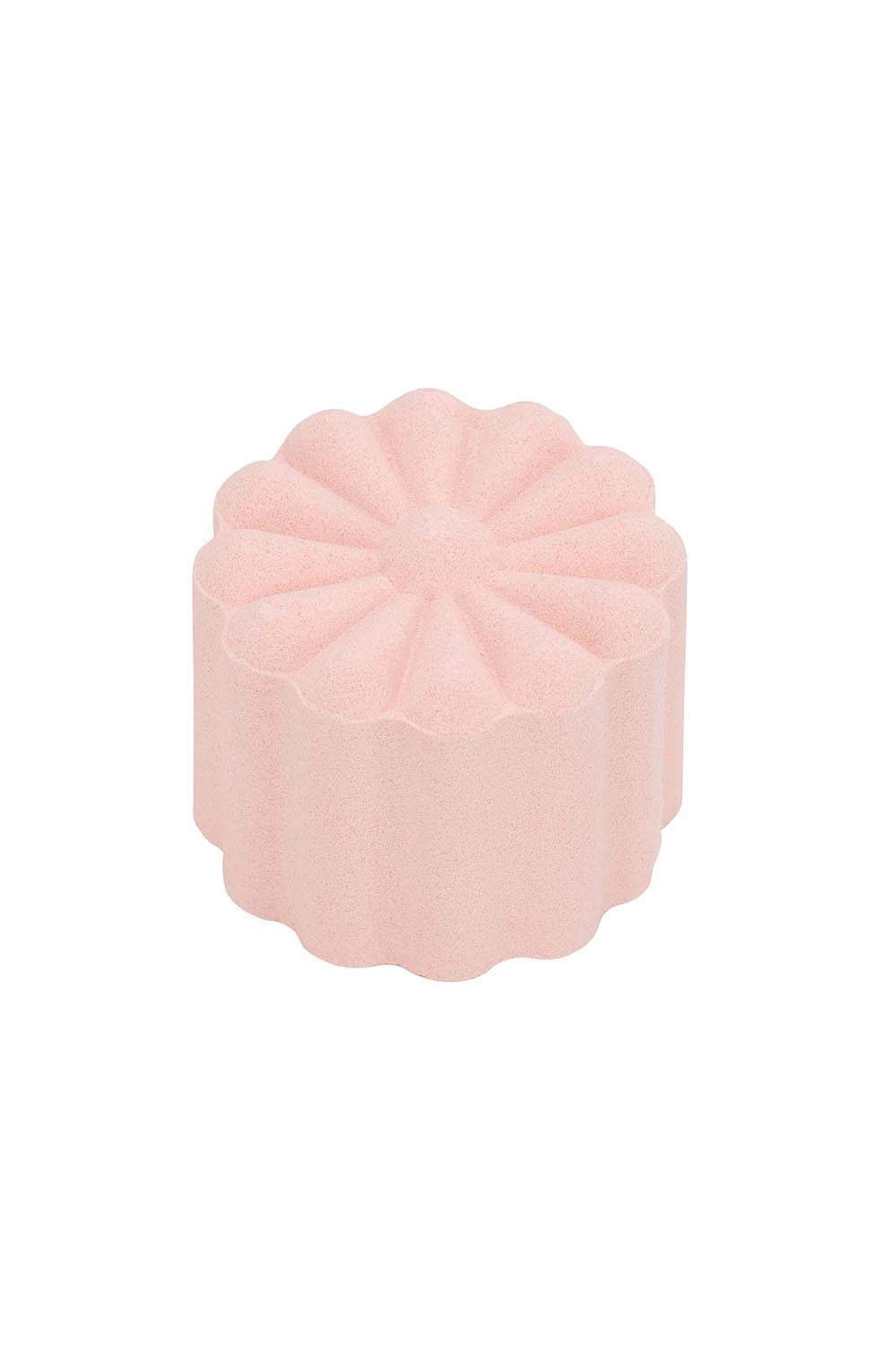 Product shot of the Beauty Ritual Shower Steamers - Lavchamomile in colour Lavchamomile, showing detail