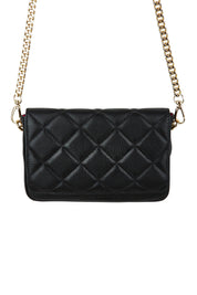Product shot of the Sarah Leather Quilted Crossbody in colour Black (Black), detail