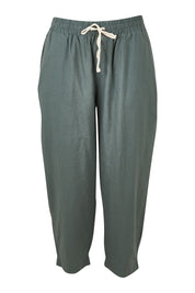 Product shot of the Lennon Pant in colour Deepgrn (Green), from the front