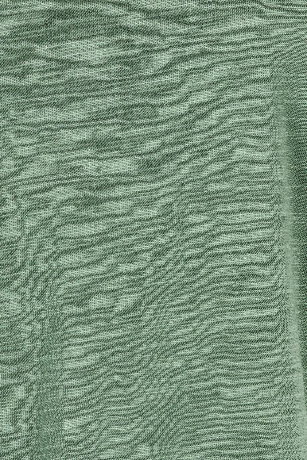 Product shot of the Cotton Boyfriend Tee in colour Green (Green), detail