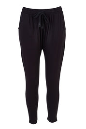 Product shot of the Hamilton Pant in colour Black (Black), from the front