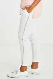 Model Olivia wearing size 10 of the Brooks Jean in colour White (White), from the front, cropped image