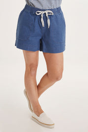 Model Sally wearing size 10 of the Caroline Denim Short in colour Lightwash (Blue), from the front, cropped image