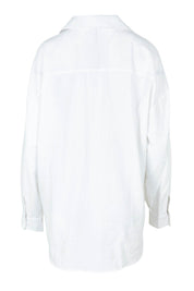 Product shot of the Delia Star Pocket Shirt in colour Whitestars (White), from the back