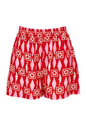 Product shot of the Copacabana Short in colour Sardinia (Red), from the front