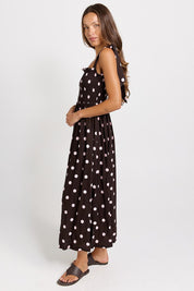 Model Genericm wearing size sample of the Shirred Maxi Dress – Pinkchoc in colour Pinkchoc, from the front