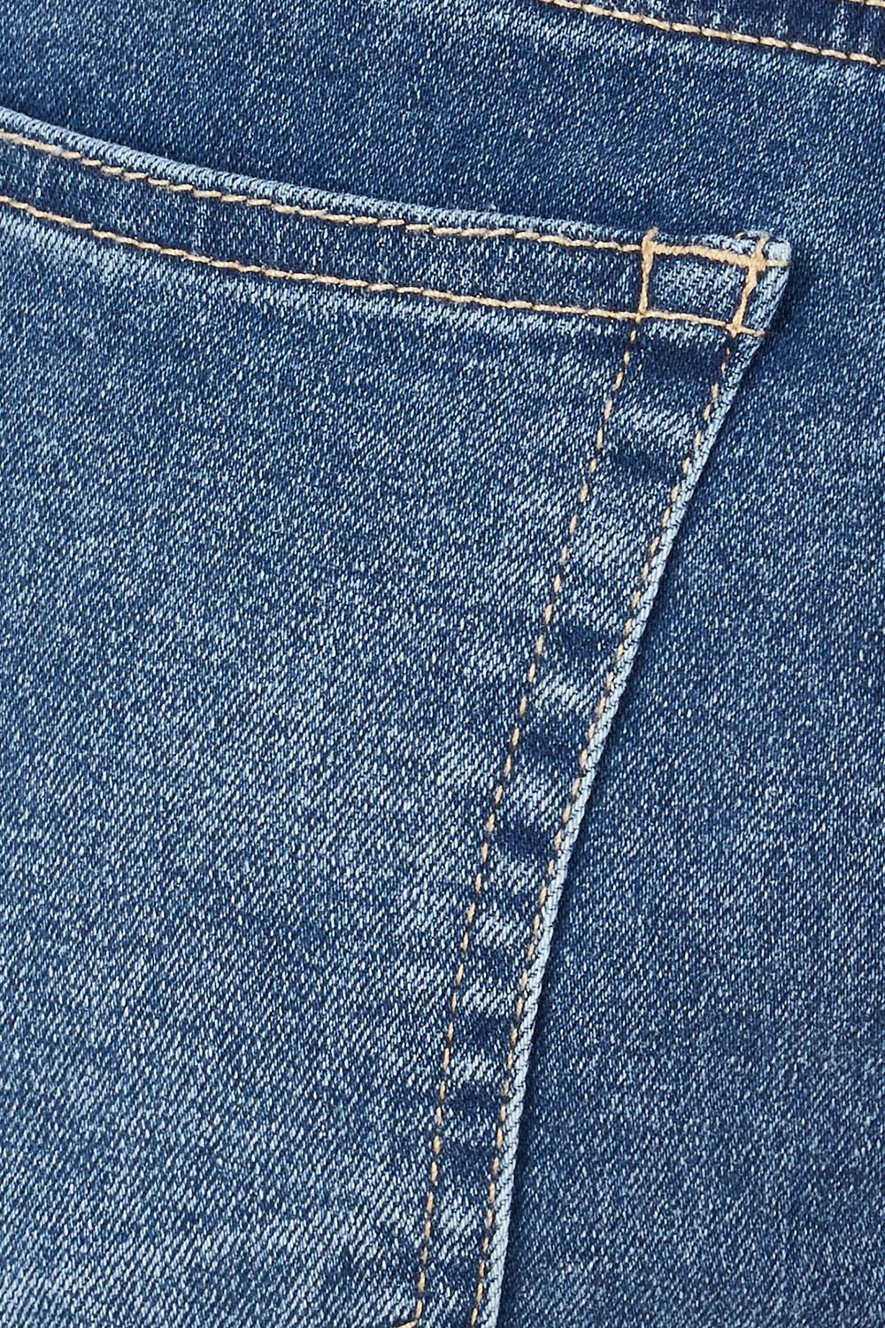 Product shot of the Bonnie Bermuda Denim Short in colour Indigo (Blue), detail