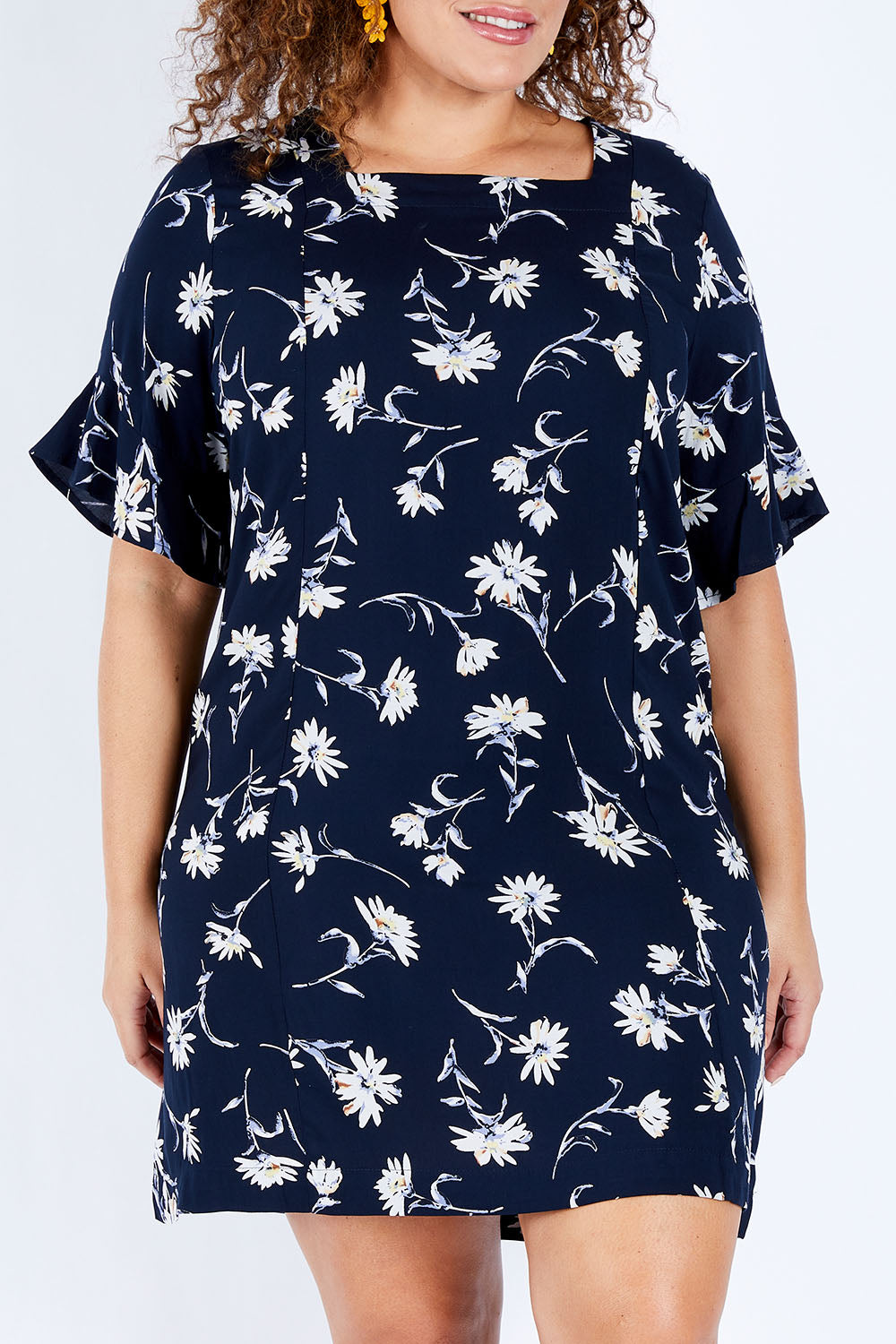 Preloved The Flutter Sleeve Shift Dress - Daisyprint