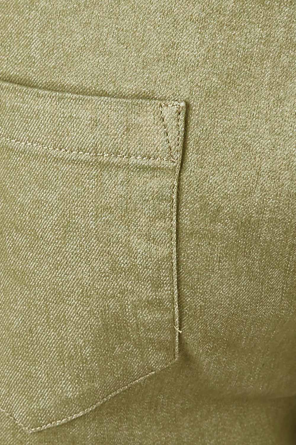 Product shot of The 7/8 Pull On Pant in colour Olive (Green), detail