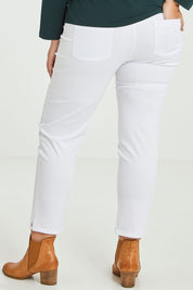 Model Fiona wearing size 16 of The 7/8 Pull On Pant in colour White (White), from the back