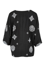 Product shot of The Relax Fit Printed Top in colour Blkfloral (Black), from the front
