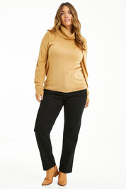 Model Laura wearing size 14 of The Keepers Highwaisted Straight Jean in colour Black (Black), from the front, showing the whole outfit