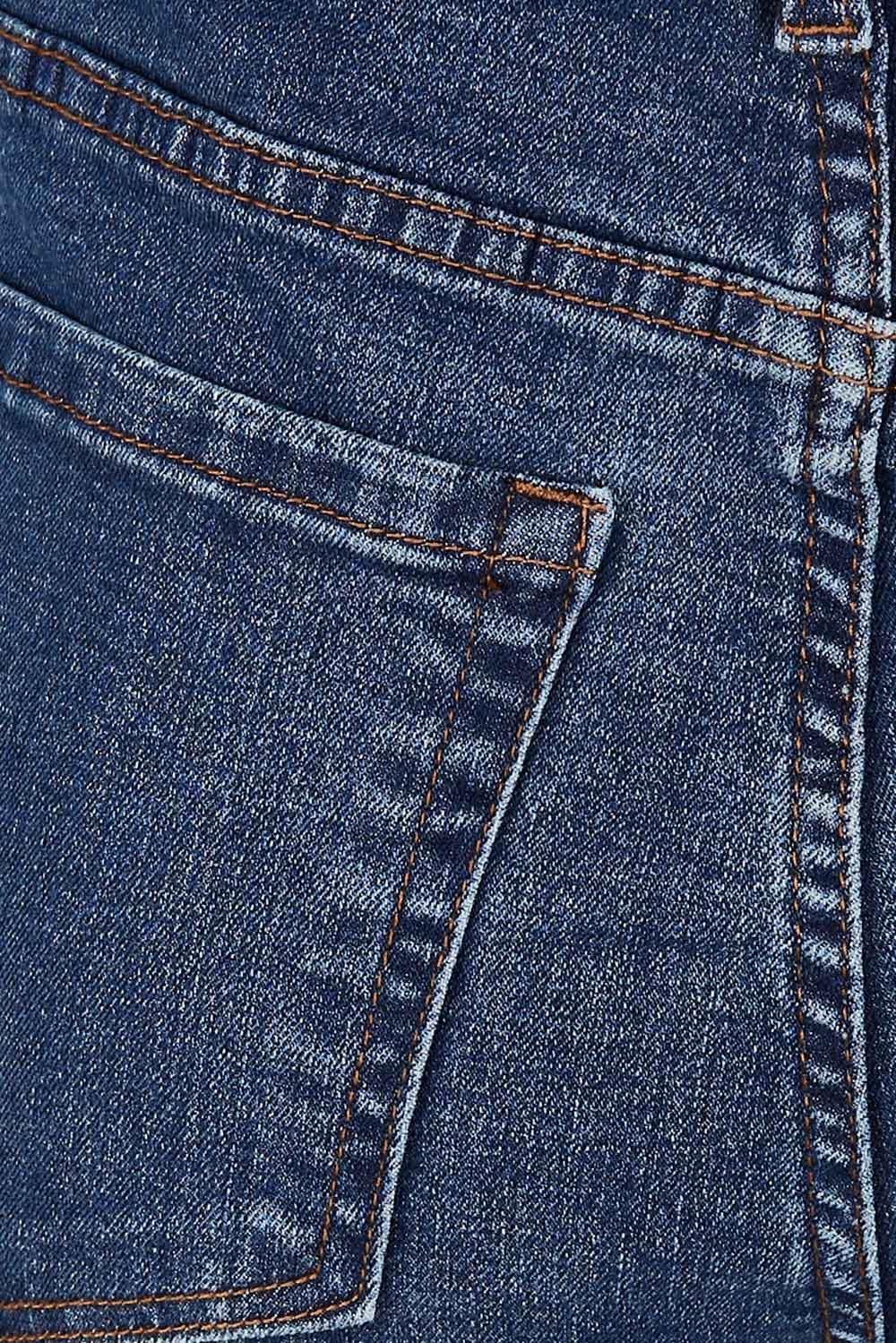 Product shot of The Keepers Highwaisted Straight Jean in colour Darkdenim (Blue), detail
