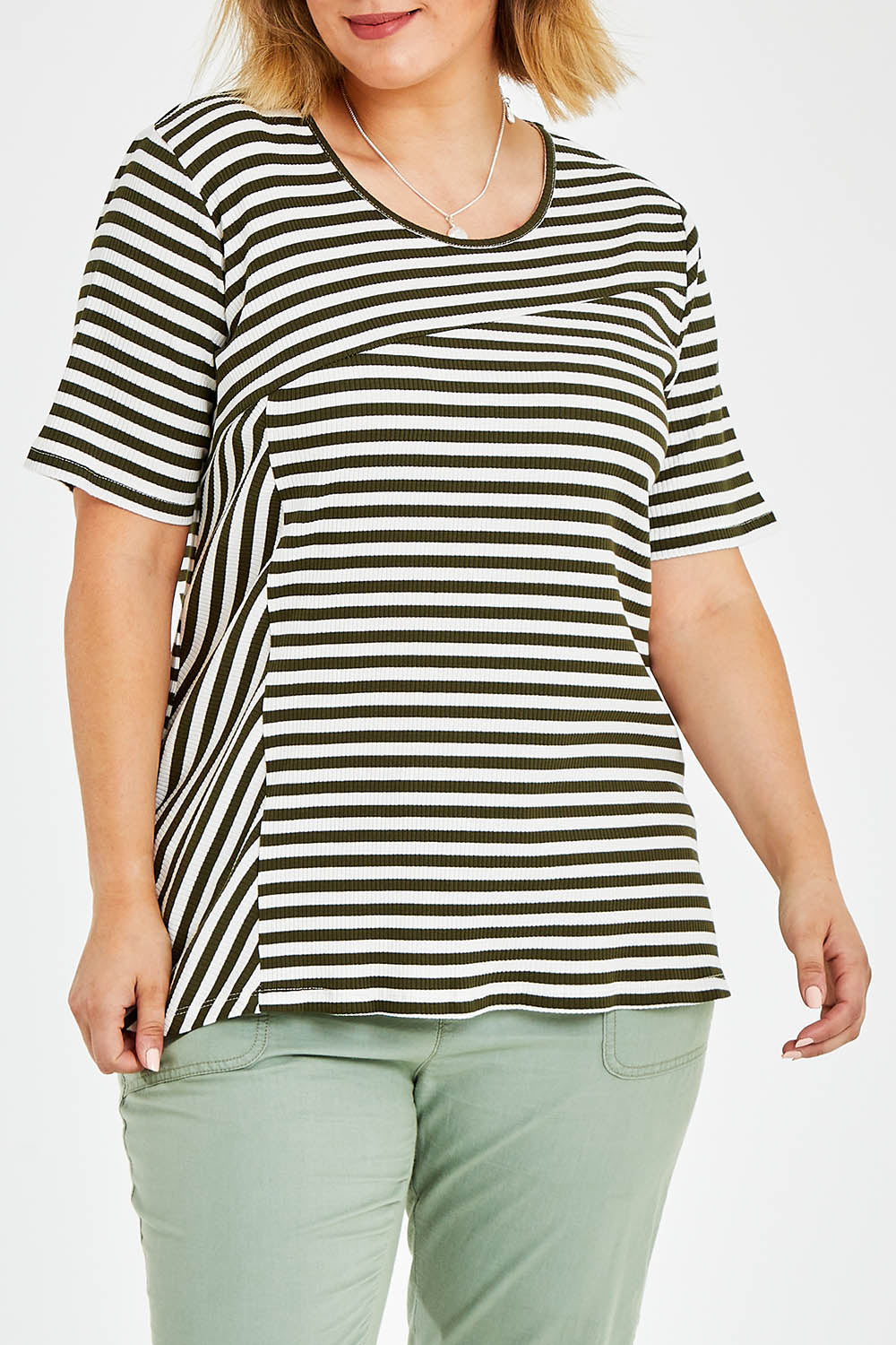 Model Jess wearing size 14 of The Spliced Stripe Tee in colour Olive (Green), from the front, cropped image