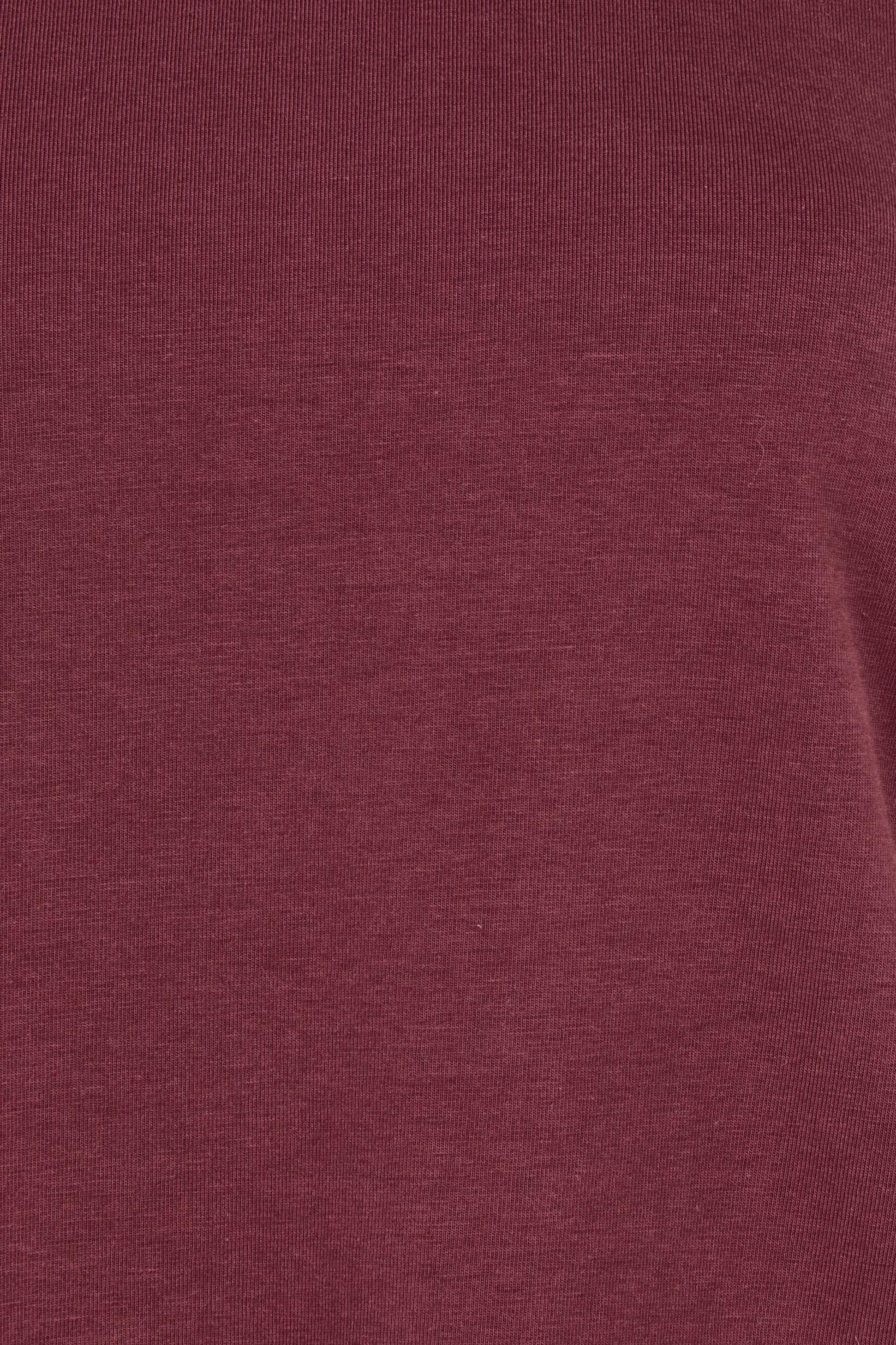 Product shot of The Keepers Skivvy in colour Burgundy (Purple), detail