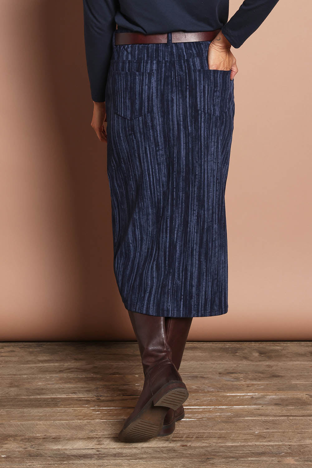 The Printed 5 Pocket Cord Skirt – Navystripe