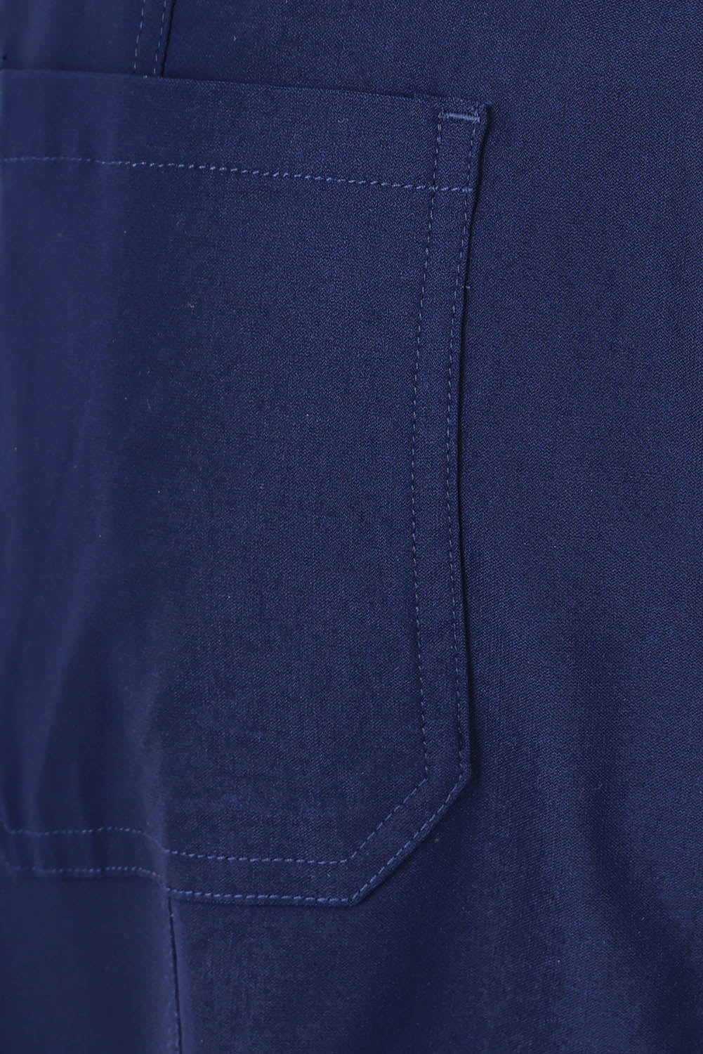 Product shot of The Everyday Cropped Cargo Pant in colour Frenchblue (Blue), detail