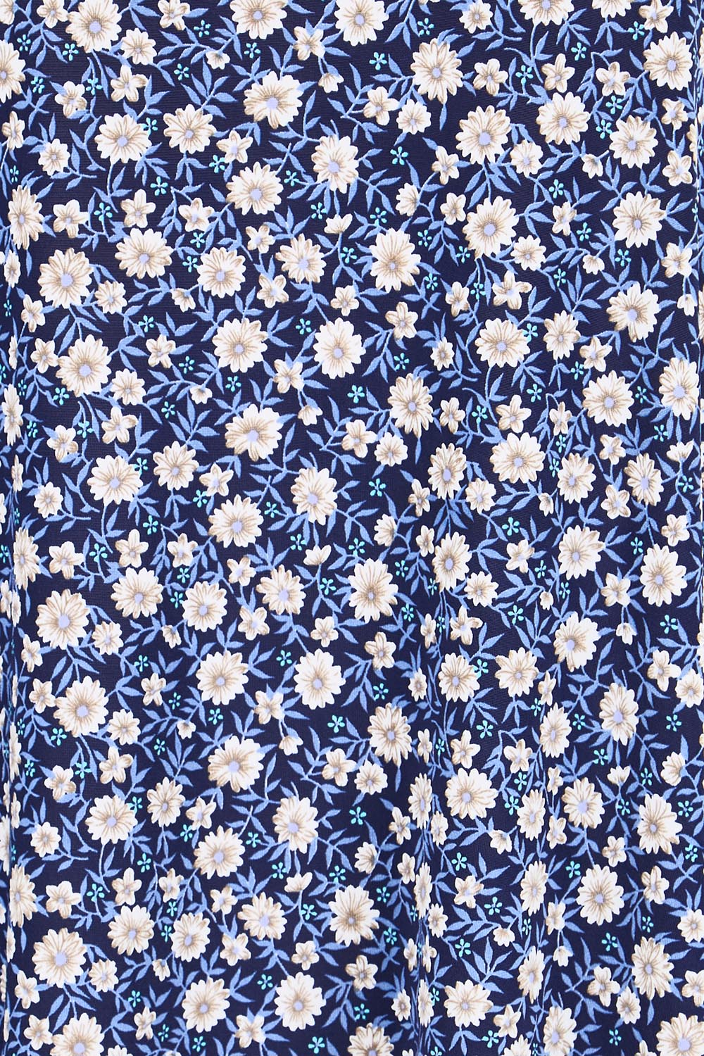 Product shot of the The Easy Wear Print Maxi Dress – Bluefleur in colour Bluefleur, showing detail