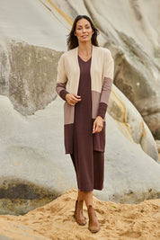 Model Amanda wearing size S of The Colour Blocked Cardigan in colour Naturals, from the front, showing the whole outfit