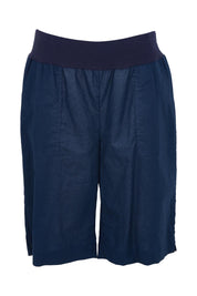 Product shot of The Rib Waistband Short in colour Navy (Blue), from the front