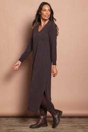 The Travel Anti Pilling V Neck Dress – Cocoa