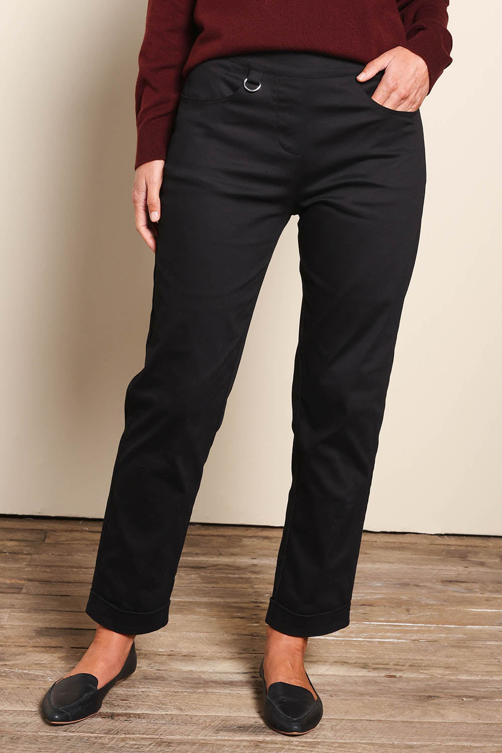 The Teachers Cotton Pant With Pockets - Honorblack