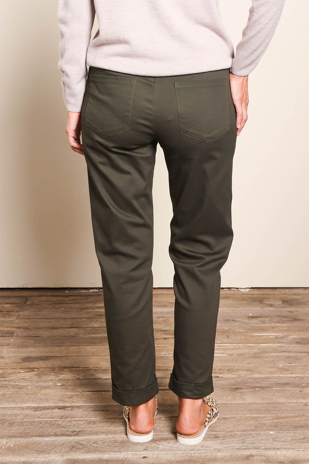 The Teachers Cotton Pant With Pockets - Pinegrove