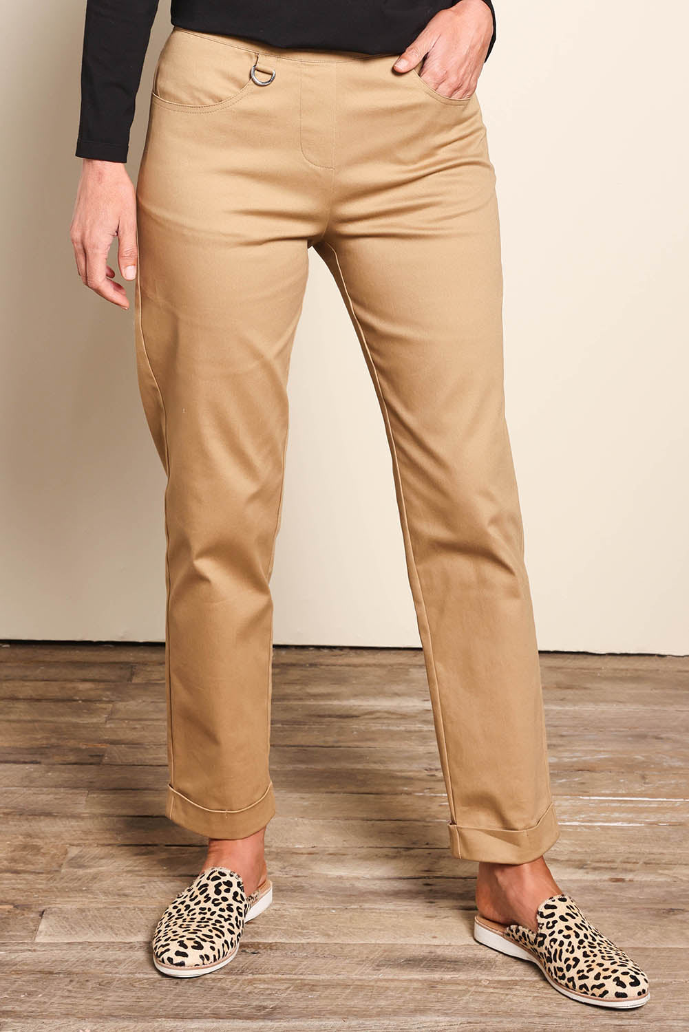 The Teachers Cotton Pant With Pockets - Sandstone