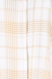 Product shot of the The Every Wear Shirt – Ivorysand in colour Ivorysand, showing detail