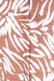 Product shot of the The Every Wear Shirt  - Rustivory in colour Rustivory, showing detail