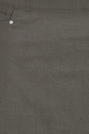 Product shot of the The Lightweight Cotton Blend Stretch Skirt – Olive in colour Olive, showing detail