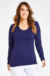 Model Laura wearing size 14 of The Long Sleeve Scoop Neck Tee in colour IndigoBlue (Blue), from the front, cropped image