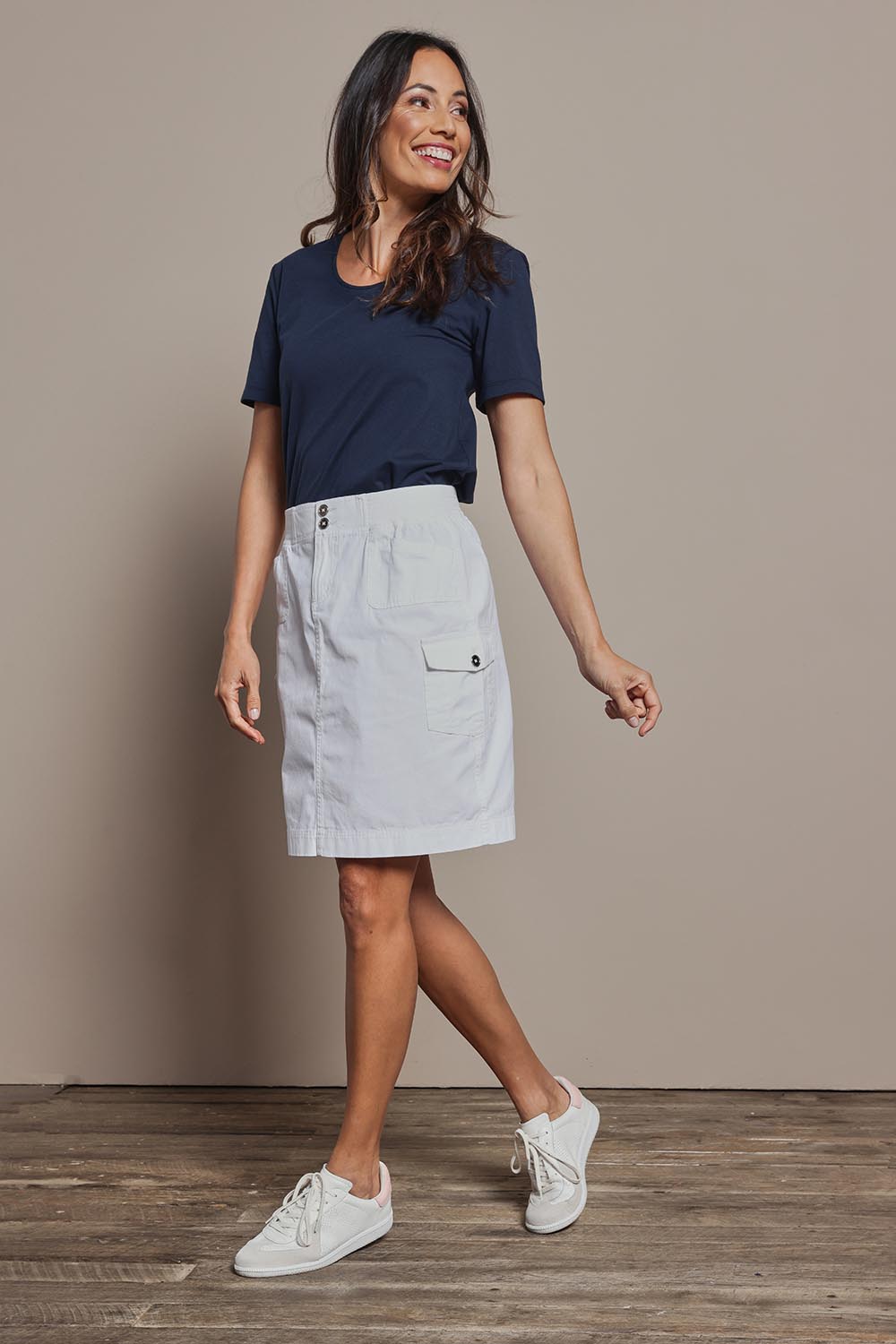 Model Amanda wearing size 10 of The Cotton Cargo Skirt in colour White (White), from the front, showing the whole outfit