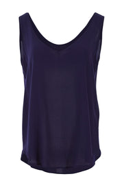 Product shot of The Reversible Tank in colour Navy (Blue), detail