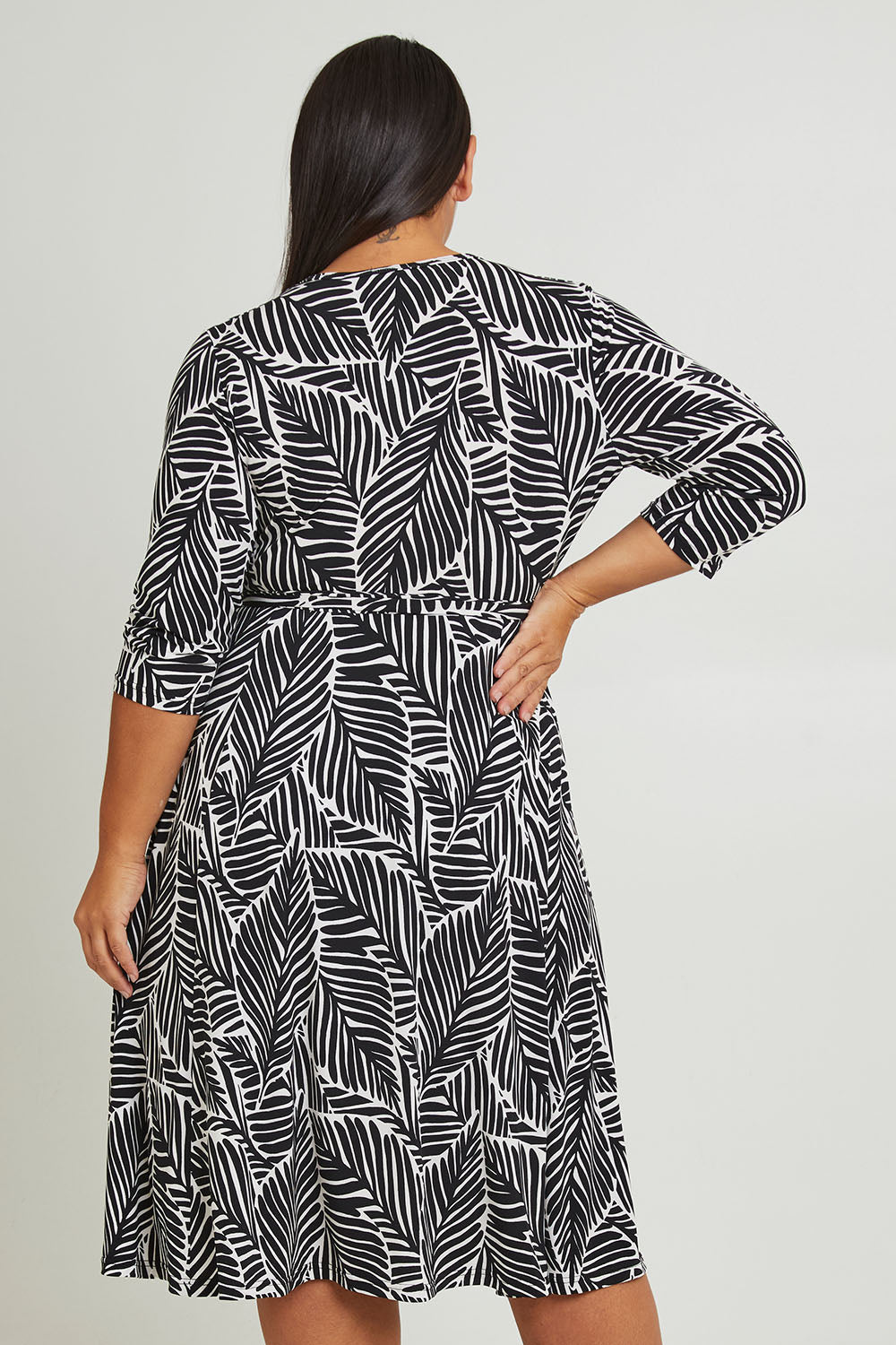 Preloved The 3/4 Sleeve Printed Jersey Dress - Leaf