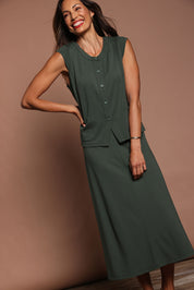 Model Amanda wearing size 10 of The Ponte Button Through Top in colour Forrest (Green), from the front, showing the whole outfit