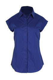 Product shot of the The Cap Sleeve Cotton Stretch Shirt - Indigoblue in colour Indigoblue, from the front