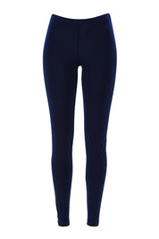 Product shot of the Belle Legging in colour Navy (Blue), from the front