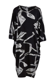 Product shot of the Belle Abstract Warm Knit Dress in colour Abstract (Black), from the front