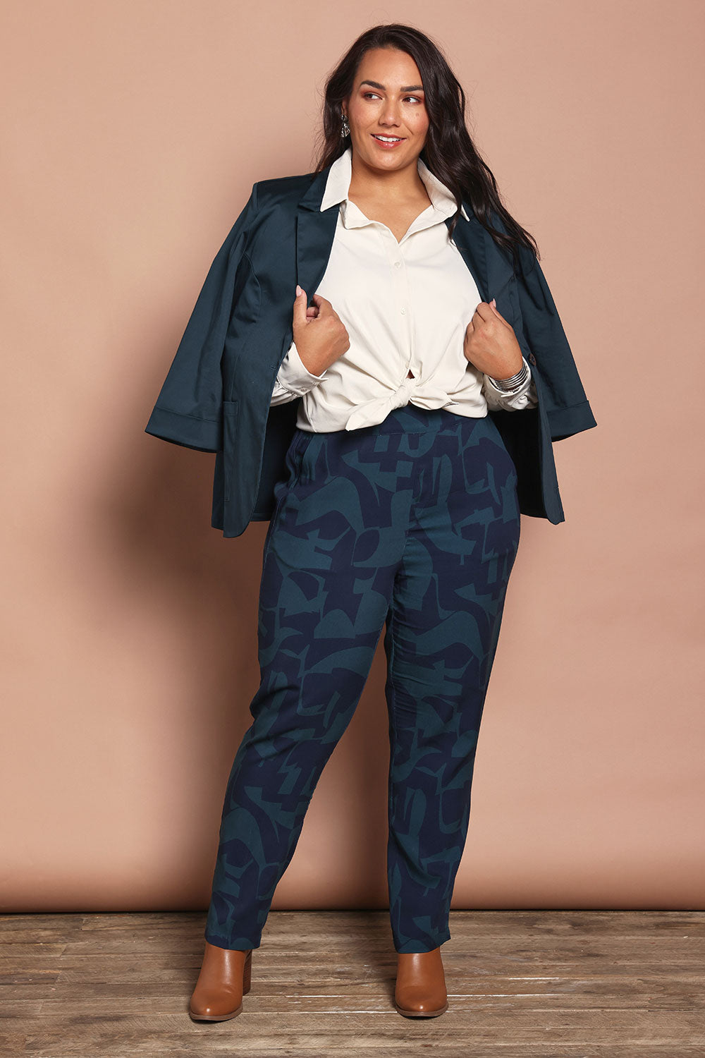 The Deep Tones Curve Capsule