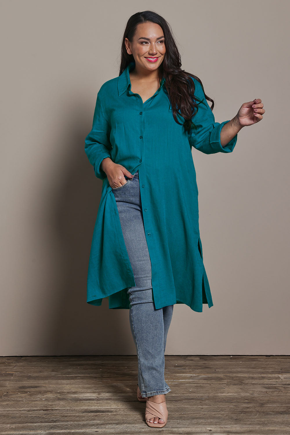 Model Ashleigh wearing size 16 of the Belle 3 Way Linen Blend Shirtmaker Dress in colour Aqua (Blue), from the front, showing the whole outfit