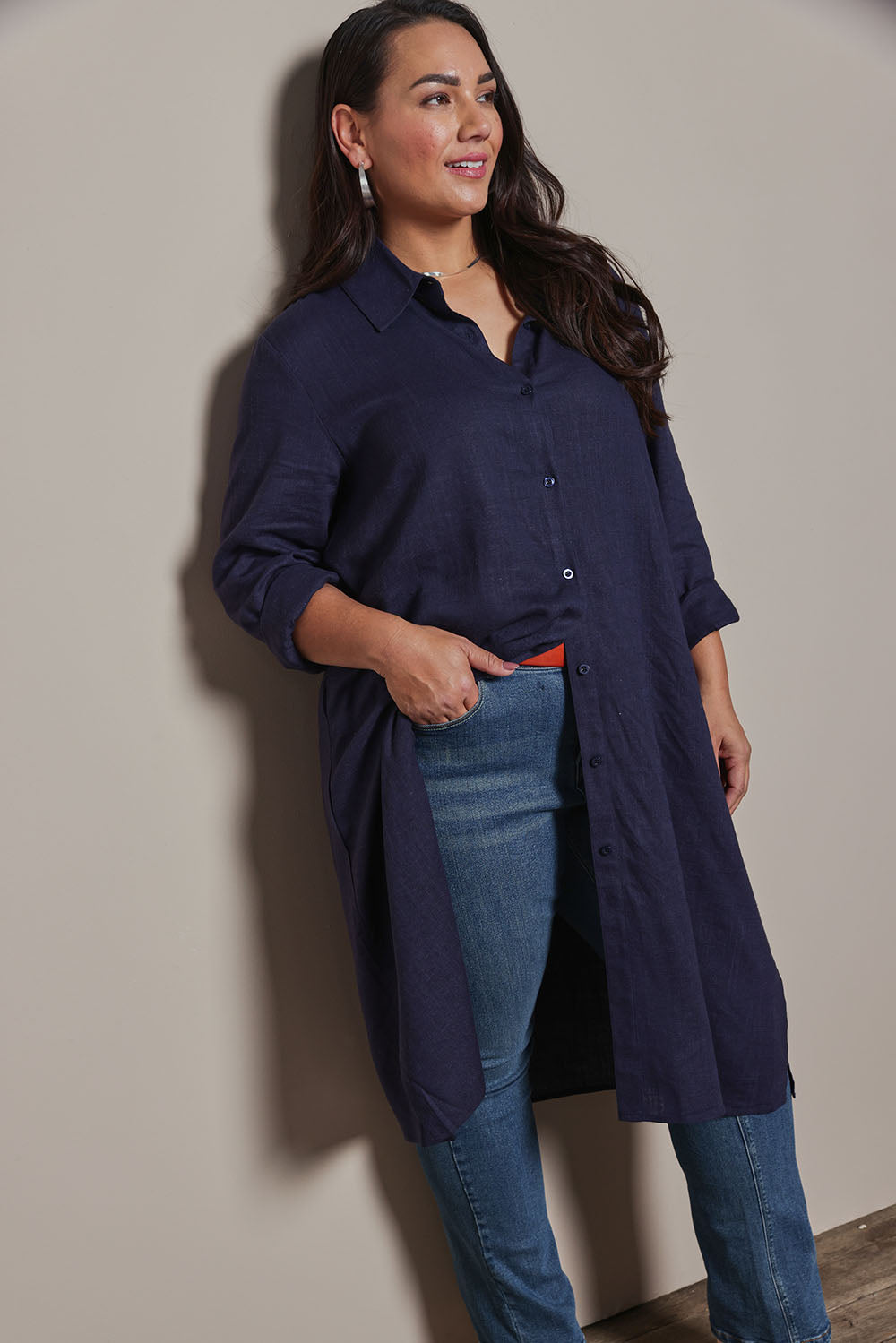 Model Ashleigh wearing size 16 of the Belle 3 Way Linen Blend Shirtmaker Dress in colour Navy (Blue), from the front, cropped image