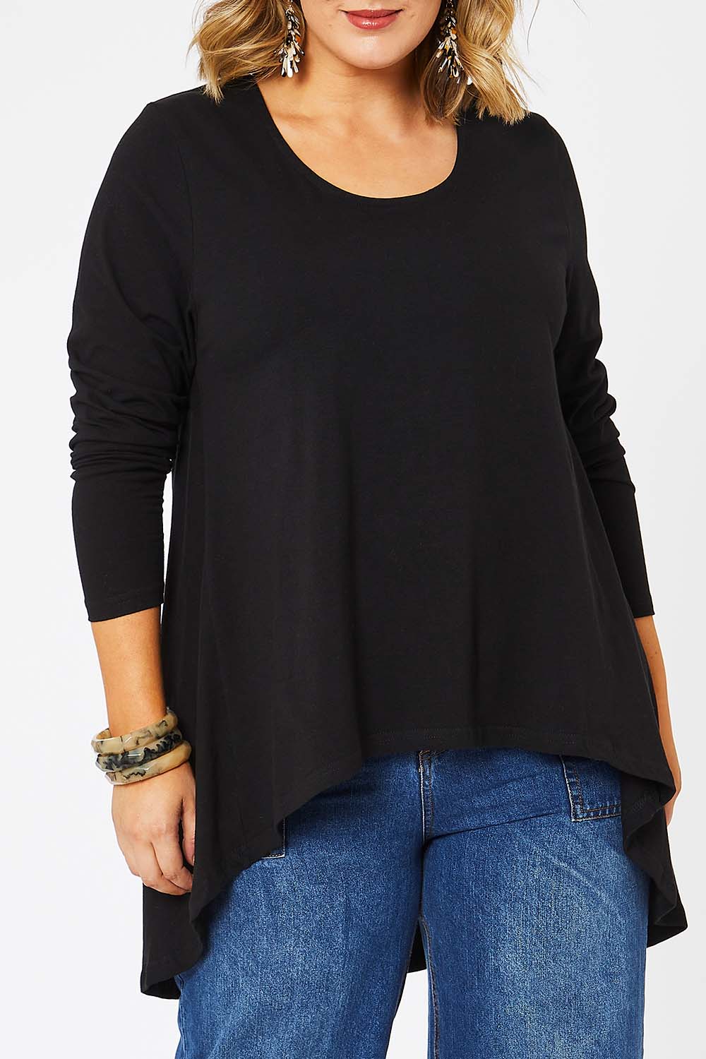 Model Jess wearing size 14 of the Sunshine In Me Long Sleeve Tee in colour Black (Black), from the front, cropped image