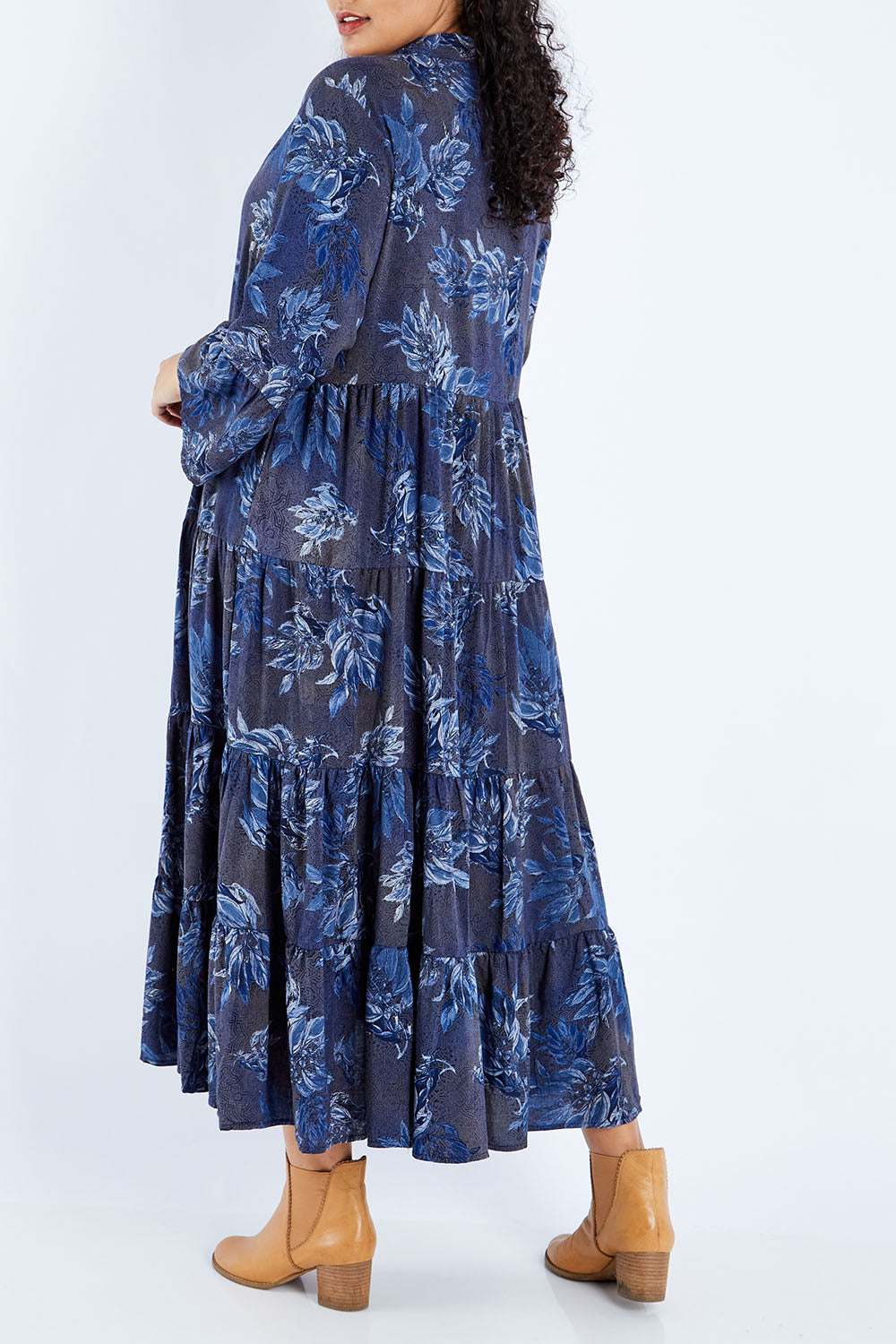 Model Sasha-Lee wearing size 16 of the Its Easy Loving You Tiered Dress in colour Bluefleur (Blue), from the back