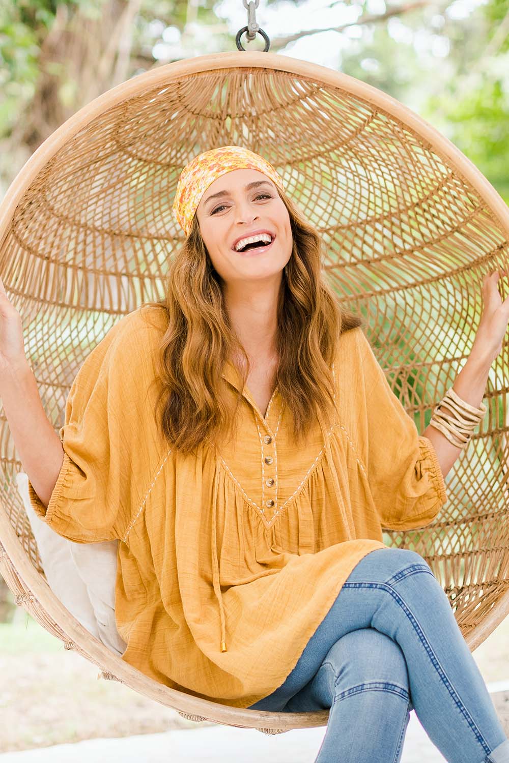 Model Ilona wearing size 10 of the Daydreaming In Sunshine Blouse in colour Sunflower, from the front, showing the whole outfit