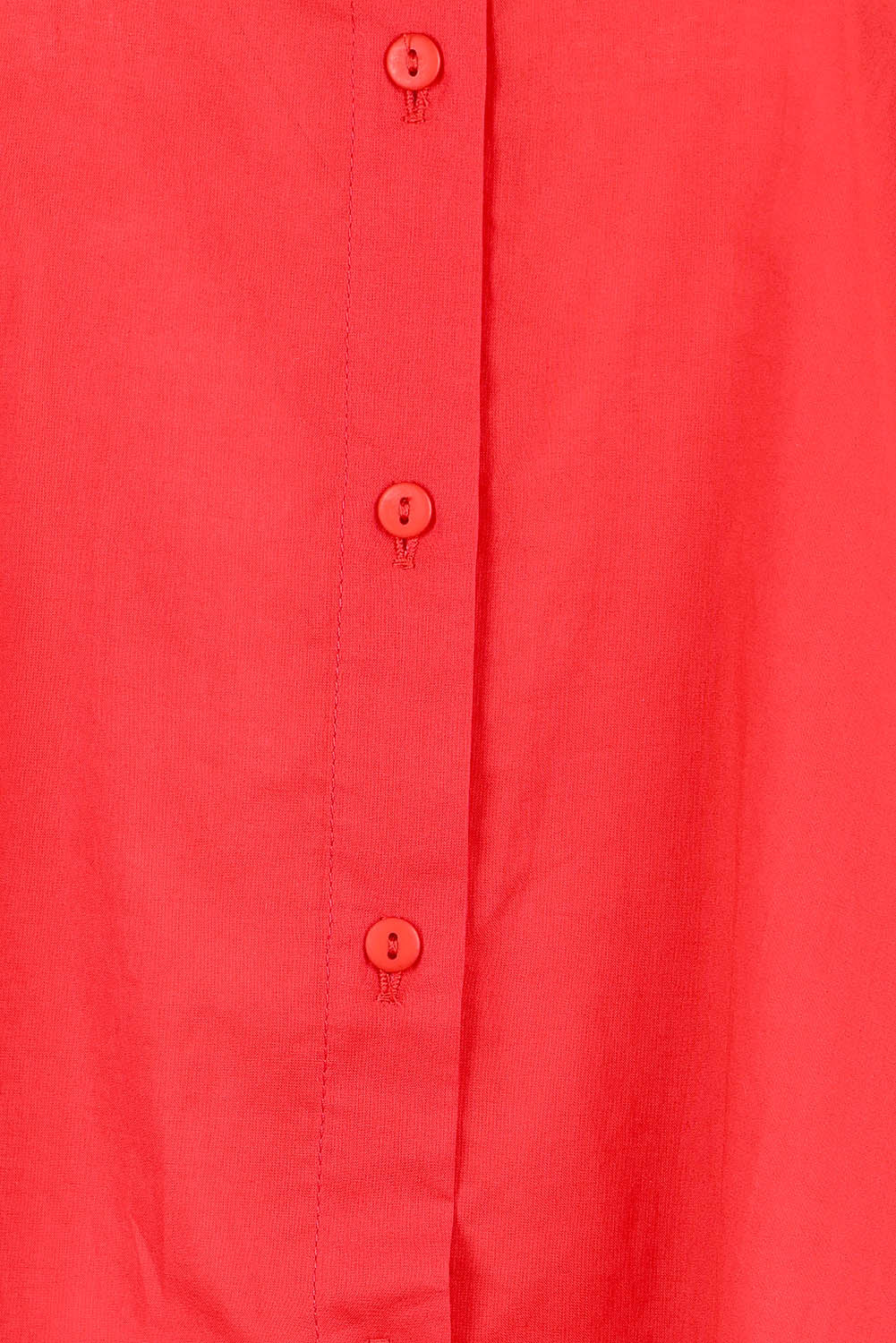 Product shot of the Relaxed Elegance Boyfriend Shirt in colour Red (Red), detail