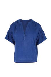 Product shot of the Every Other Day Cotton Blouse – Deepblue in colour Deepblue, from the front